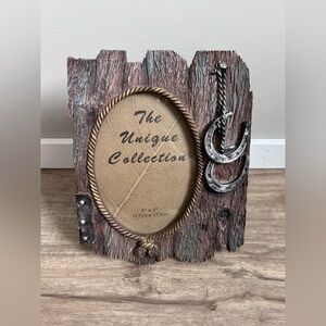 WesternThe Unique Collection Rustic Horseshoe wood tree 5x7 Photo Frame Brown